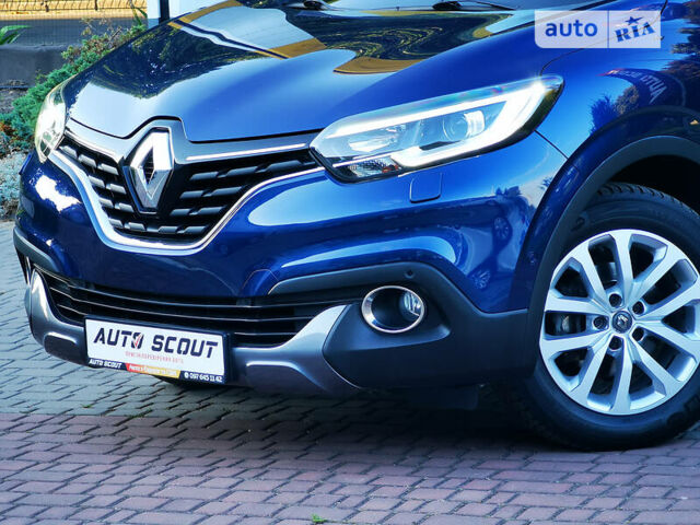 Синий Рено Kadjar, объемом двигателя 1.5 л и пробегом 140 тыс. км за 16900 $, фото 4 на Automoto.ua
