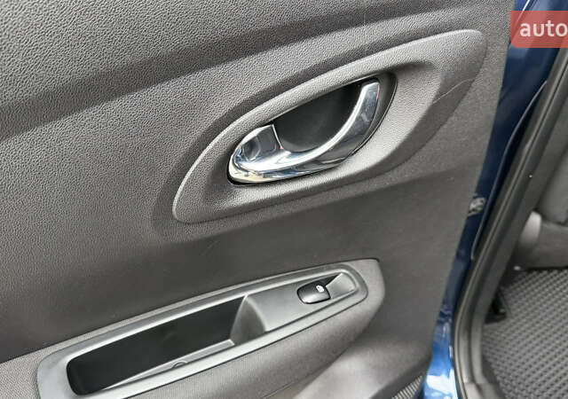 Синий Рено Kadjar, объемом двигателя 1.46 л и пробегом 262 тыс. км за 13300 $, фото 38 на Automoto.ua