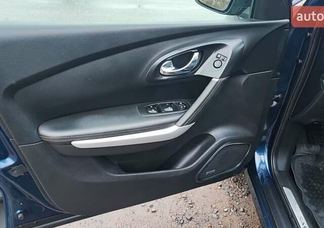 Синий Рено Kadjar, объемом двигателя 1.46 л и пробегом 199 тыс. км за 14700 $, фото 15 на Automoto.ua