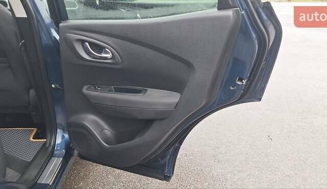 Синий Рено Kadjar, объемом двигателя 1.5 л и пробегом 188 тыс. км за 15500 $, фото 77 на Automoto.ua