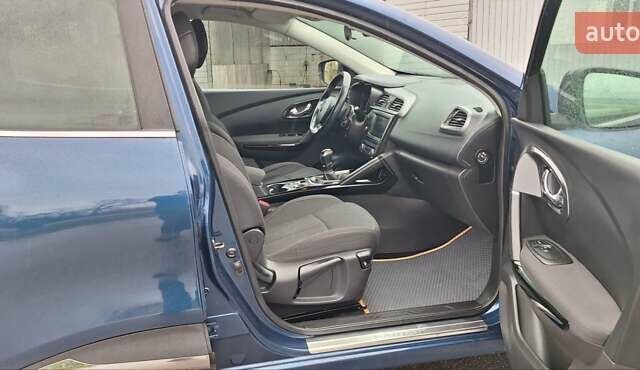 Синий Рено Kadjar, объемом двигателя 1.5 л и пробегом 188 тыс. км за 15500 $, фото 12 на Automoto.ua