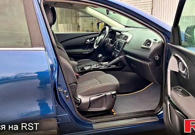 Синий Рено Kadjar, объемом двигателя 1.5 л и пробегом 188 тыс. км за 15500 $, фото 9 на Automoto.ua