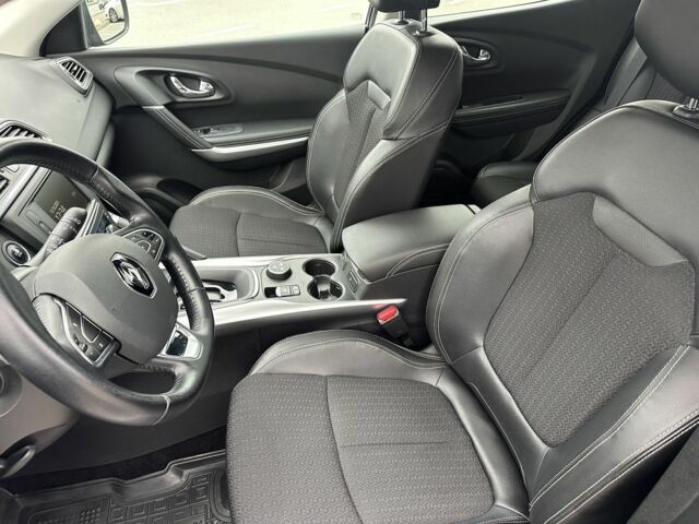 Синий Рено Kadjar, объемом двигателя 1.2 л и пробегом 132 тыс. км за 13250 $, фото 18 на Automoto.ua