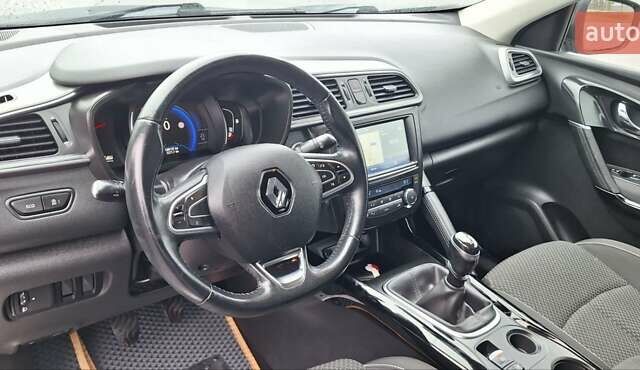 Синий Рено Kadjar, объемом двигателя 1.5 л и пробегом 188 тыс. км за 15500 $, фото 60 на Automoto.ua
