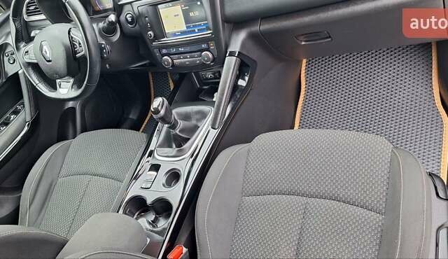 Синий Рено Kadjar, объемом двигателя 1.5 л и пробегом 188 тыс. км за 15500 $, фото 74 на Automoto.ua