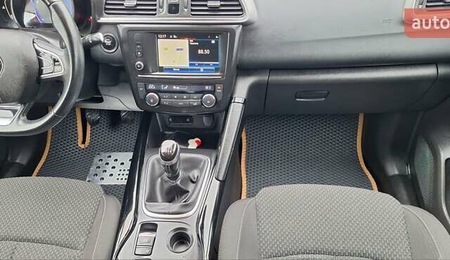 Синий Рено Kadjar, объемом двигателя 1.5 л и пробегом 188 тыс. км за 15500 $, фото 82 на Automoto.ua