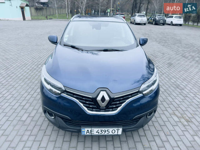 Синий Рено Kadjar, объемом двигателя 1.46 л и пробегом 213 тыс. км за 14270 $, фото 4 на Automoto.ua