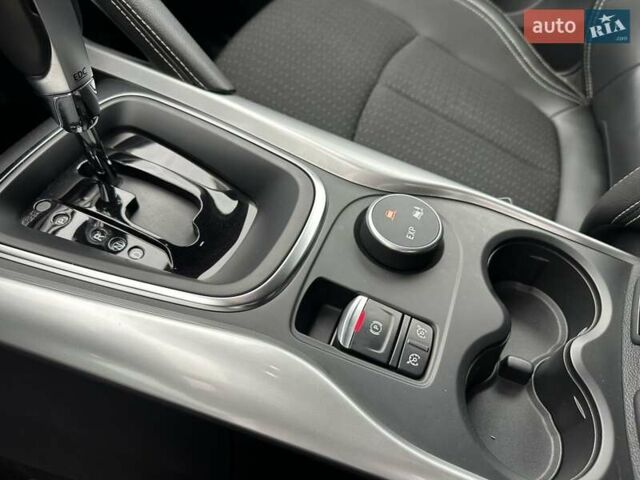 Синий Рено Kadjar, объемом двигателя 1.2 л и пробегом 132 тыс. км за 13950 $, фото 19 на Automoto.ua