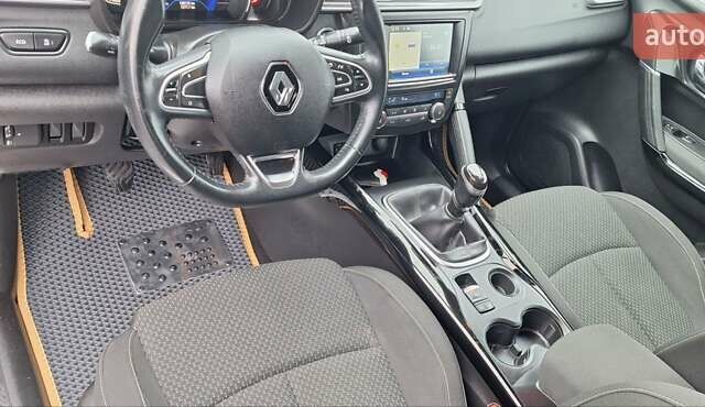 Синий Рено Kadjar, объемом двигателя 1.5 л и пробегом 188 тыс. км за 15500 $, фото 56 на Automoto.ua