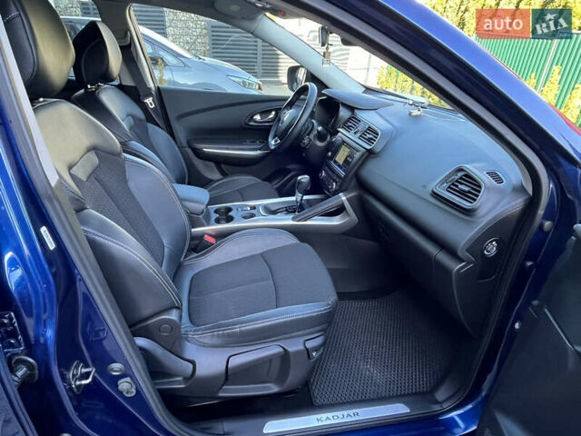 Синий Рено Kadjar, объемом двигателя 1.46 л и пробегом 183 тыс. км за 17400 $, фото 15 на Automoto.ua