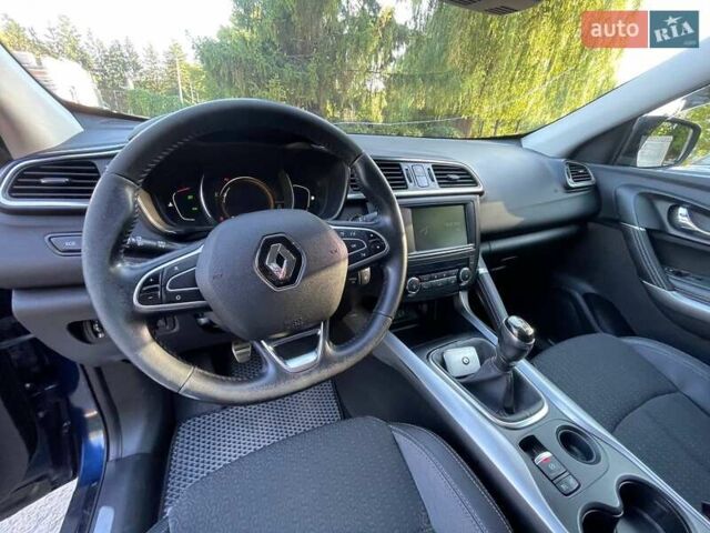 Синий Рено Kadjar, объемом двигателя 1.46 л и пробегом 260 тыс. км за 15300 $, фото 7 на Automoto.ua