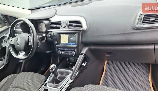 Синий Рено Kadjar, объемом двигателя 1.5 л и пробегом 188 тыс. км за 15500 $, фото 73 на Automoto.ua