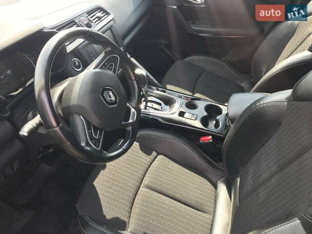 Синий Рено Kadjar, объемом двигателя 1.2 л и пробегом 142 тыс. км за 13000 $, фото 11 на Automoto.ua