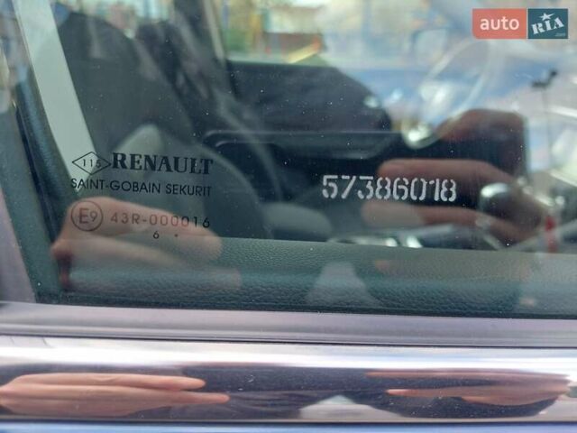 Синий Рено Kadjar, объемом двигателя 1.46 л и пробегом 188 тыс. км за 16500 $, фото 12 на Automoto.ua