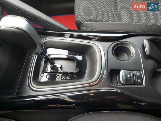 Синий Рено Kadjar, объемом двигателя 1.46 л и пробегом 188 тыс. км за 16500 $, фото 18 на Automoto.ua