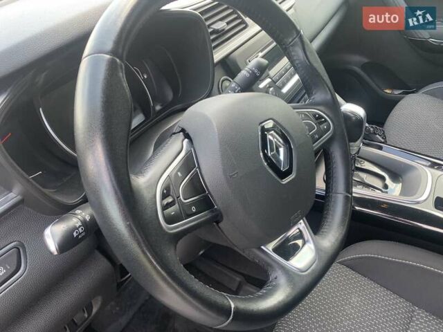 Синий Рено Kadjar, объемом двигателя 1.2 л и пробегом 38 тыс. км за 16900 $, фото 9 на Automoto.ua