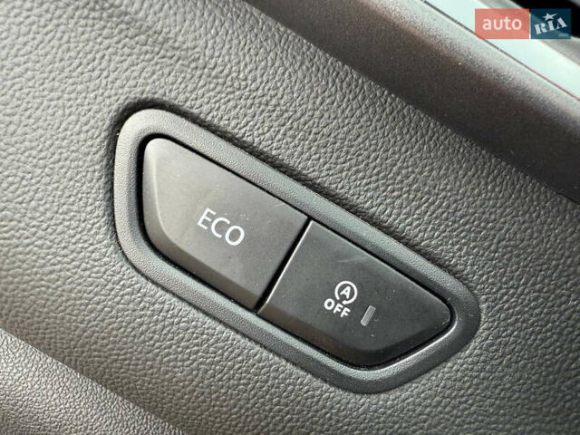 Синий Рено Kadjar, объемом двигателя 1.46 л и пробегом 202 тыс. км за 16999 $, фото 40 на Automoto.ua