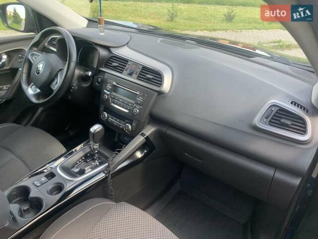 Синий Рено Kadjar, объемом двигателя 1.2 л и пробегом 38 тыс. км за 16900 $, фото 15 на Automoto.ua