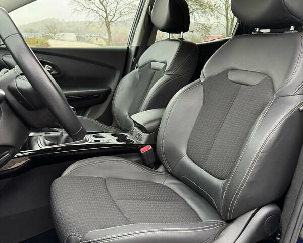 Синий Рено Kadjar, объемом двигателя 1.6 л и пробегом 178 тыс. км за 16900 $, фото 20 на Automoto.ua