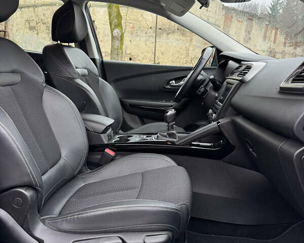 Синий Рено Kadjar, объемом двигателя 1.6 л и пробегом 178 тыс. км за 16900 $, фото 23 на Automoto.ua