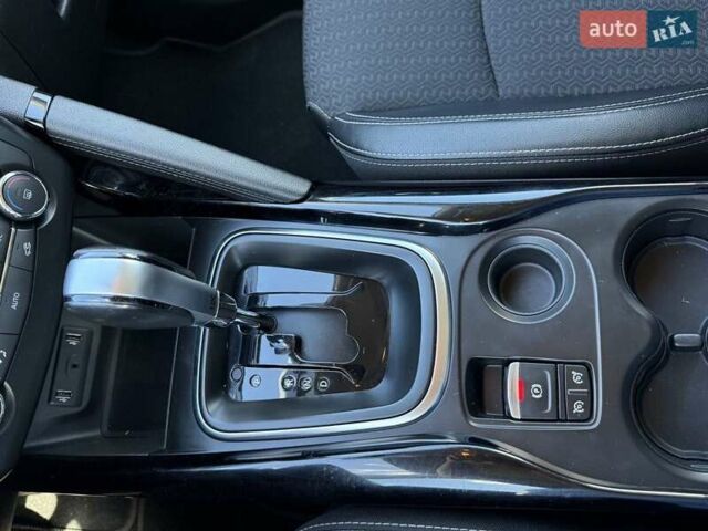 Синий Рено Kadjar, объемом двигателя 1.46 л и пробегом 218 тыс. км за 15600 $, фото 29 на Automoto.ua
