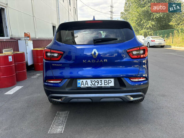 Синий Рено Kadjar, объемом двигателя 1.5 л и пробегом 99 тыс. км за 19000 $, фото 2 на Automoto.ua