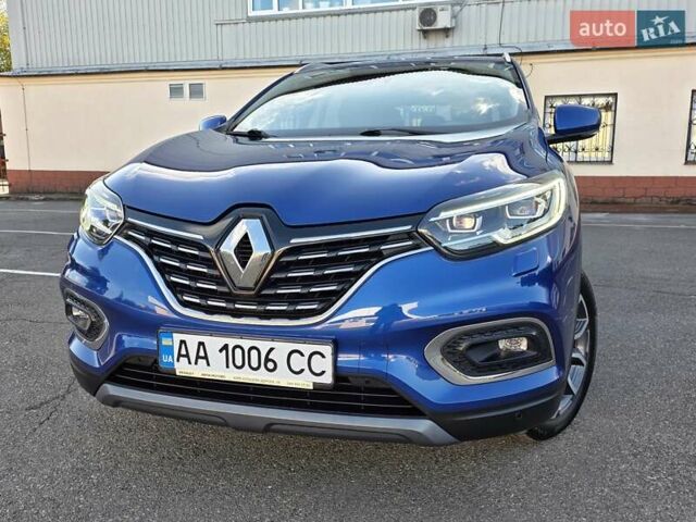 Синий Рено Kadjar, объемом двигателя 1.46 л и пробегом 69 тыс. км за 20400 $, фото 2 на Automoto.ua