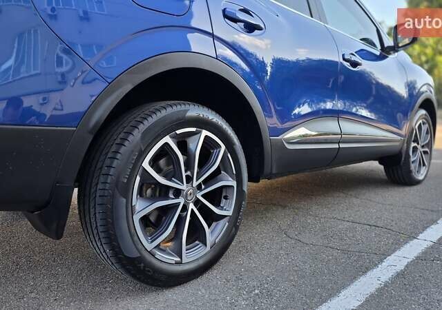 Синий Рено Kadjar, объемом двигателя 1.46 л и пробегом 69 тыс. км за 20400 $, фото 10 на Automoto.ua