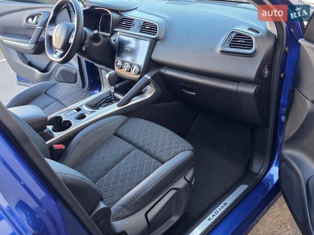 Синий Рено Kadjar, объемом двигателя 1.46 л и пробегом 69 тыс. км за 20400 $, фото 23 на Automoto.ua
