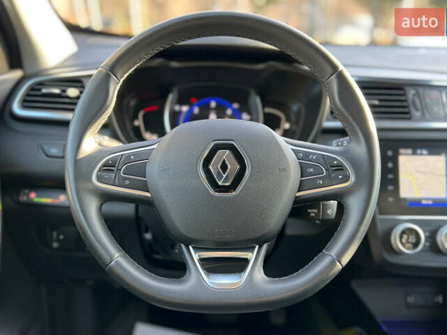 Синий Рено Kadjar, объемом двигателя 1.5 л и пробегом 135 тыс. км за 19200 $, фото 10 на Automoto.ua