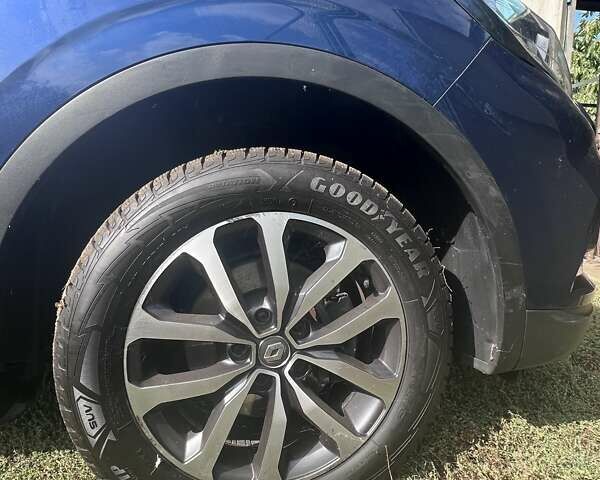Синий Рено Kadjar, объемом двигателя 1.2 л и пробегом 22 тыс. км за 19000 $, фото 2 на Automoto.ua