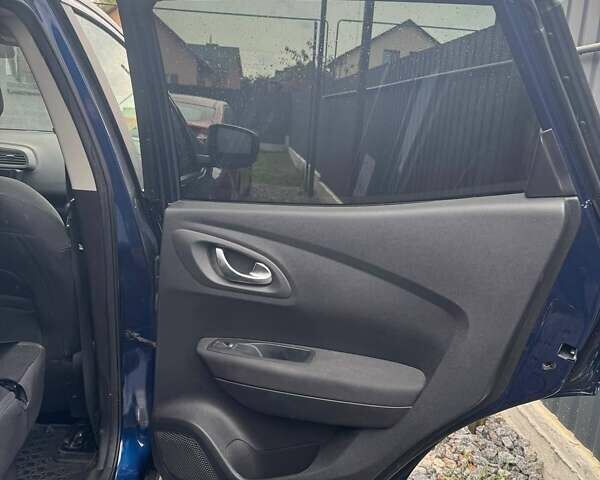 Синій Рено Kadjar, об'ємом двигуна 1.2 л та пробігом 47 тис. км за 16900 $, фото 11 на Automoto.ua