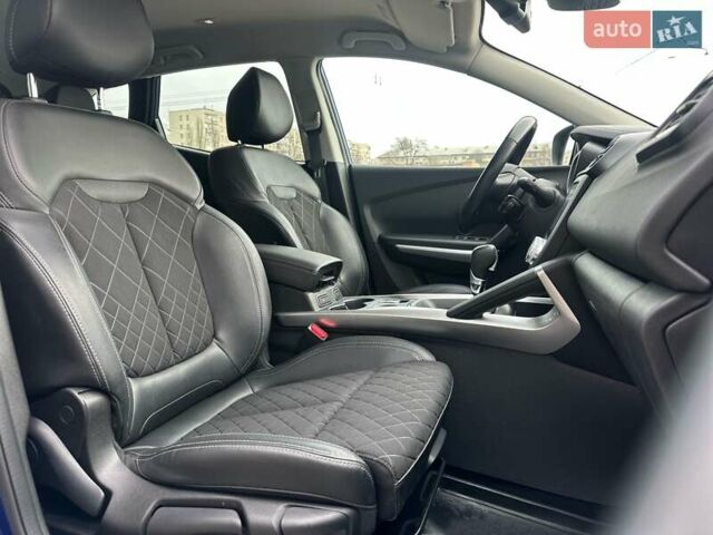 Синий Рено Kadjar, объемом двигателя 1.5 л и пробегом 98 тыс. км за 21500 $, фото 27 на Automoto.ua