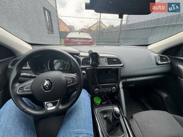 Синій Рено Kadjar, об'ємом двигуна 1.2 л та пробігом 47 тис. км за 16900 $, фото 13 на Automoto.ua
