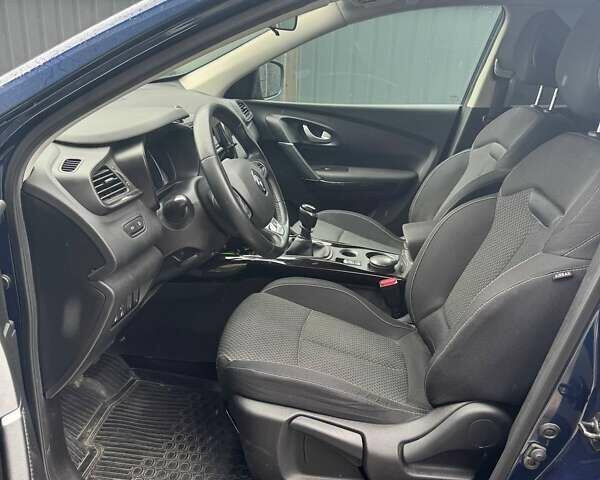 Синій Рено Kadjar, об'ємом двигуна 1.2 л та пробігом 47 тис. км за 16900 $, фото 7 на Automoto.ua
