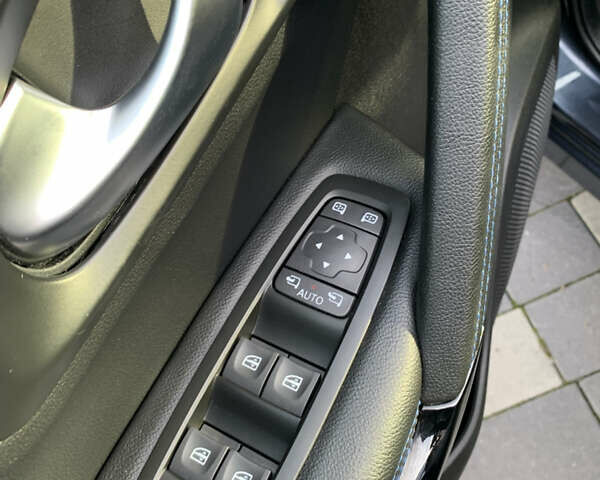 Синий Рено Kadjar, объемом двигателя 1.3 л и пробегом 77 тыс. км за 16650 $, фото 27 на Automoto.ua