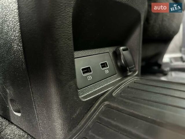 Синий Рено Kadjar, объемом двигателя 1.5 л и пробегом 98 тыс. км за 21500 $, фото 21 на Automoto.ua