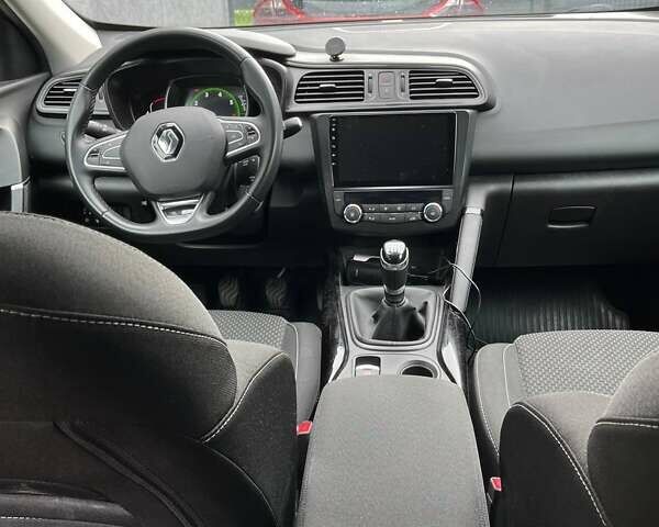 Синій Рено Kadjar, об'ємом двигуна 1.2 л та пробігом 47 тис. км за 16900 $, фото 19 на Automoto.ua