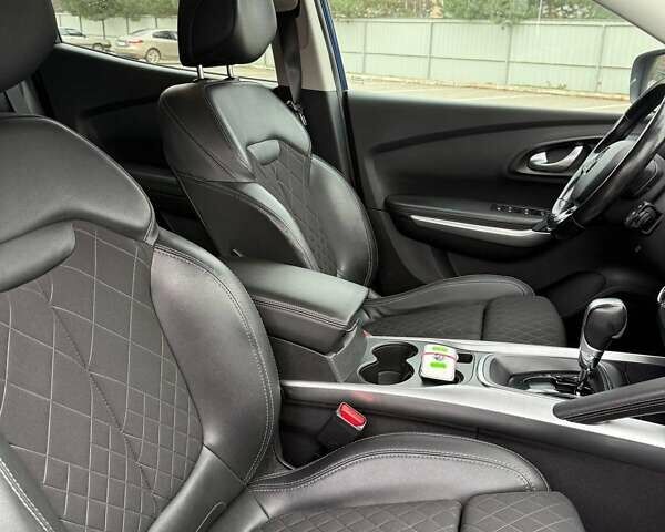 Синий Рено Kadjar, объемом двигателя 1.5 л и пробегом 185 тыс. км за 20300 $, фото 20 на Automoto.ua