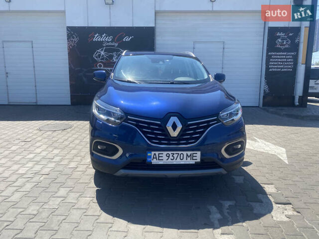 Синий Рено Kadjar, объемом двигателя 1.46 л и пробегом 75 тыс. км за 22499 $, фото 1 на Automoto.ua