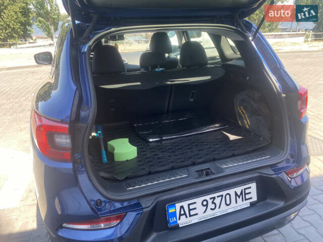 Синий Рено Kadjar, объемом двигателя 1.46 л и пробегом 75 тыс. км за 22499 $, фото 15 на Automoto.ua