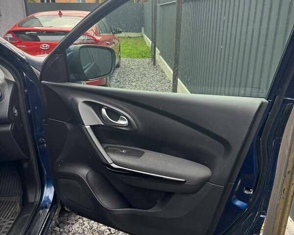 Синій Рено Kadjar, об'ємом двигуна 1.2 л та пробігом 47 тис. км за 16900 $, фото 10 на Automoto.ua