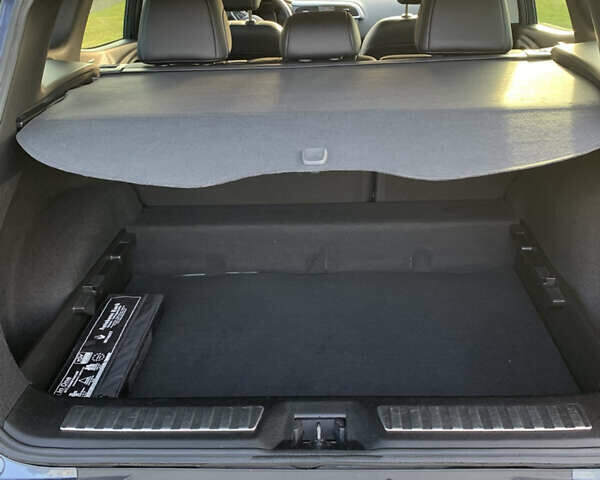 Синий Рено Kadjar, объемом двигателя 1.3 л и пробегом 77 тыс. км за 16650 $, фото 19 на Automoto.ua