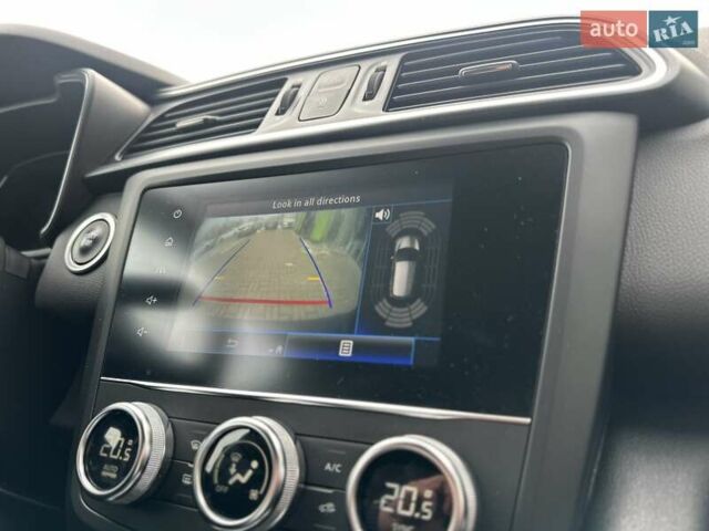 Синий Рено Kadjar, объемом двигателя 1.5 л и пробегом 98 тыс. км за 21500 $, фото 35 на Automoto.ua