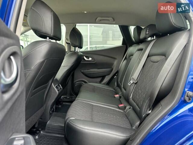 Синий Рено Kadjar, объемом двигателя 1.5 л и пробегом 98 тыс. км за 21500 $, фото 19 на Automoto.ua