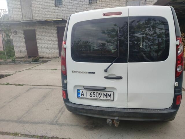 Белый Рено Кенгу Экспресс, объемом двигателя 1.5 л и пробегом 270 тыс. км за 3300 $, фото 5 на Automoto.ua