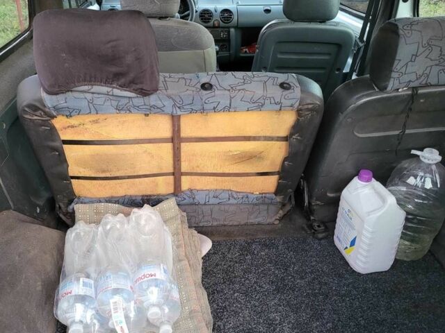 Білий Рено Кєнгу Експресс, об'ємом двигуна 2 л та пробігом 74 тис. км за 2200 $, фото 5 на Automoto.ua