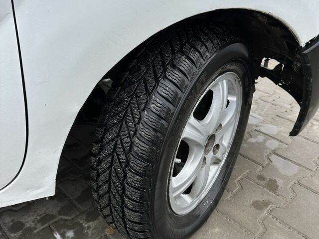 Білий Рено Кєнгу Експресс, об'ємом двигуна 1.9 л та пробігом 310 тис. км за 2350 $, фото 3 на Automoto.ua