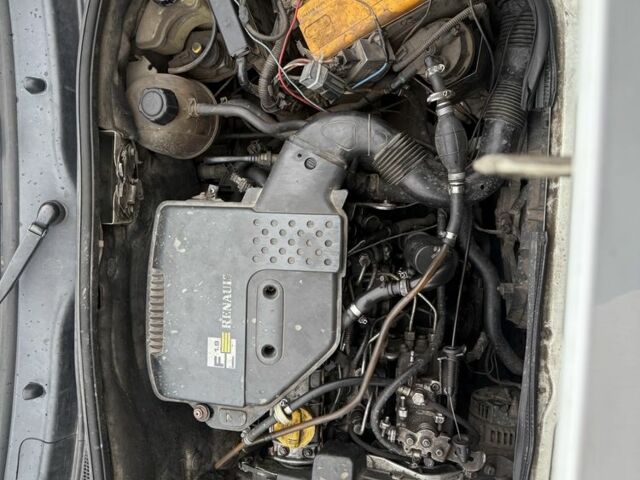 Белый Рено Кенгу Экспресс, объемом двигателя 1.9 л и пробегом 275 тыс. км за 2800 $, фото 11 на Automoto.ua