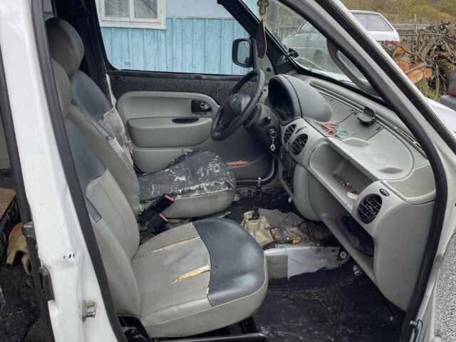 Рено Кенгу Экспресс 2002 в Долине на Automoto.ua Белый Рено Кенгу Экспресс, объемом двигателя 1.5 л и пробегом 250 тыс. км за 1600 $, фото 5 на Automoto.ua